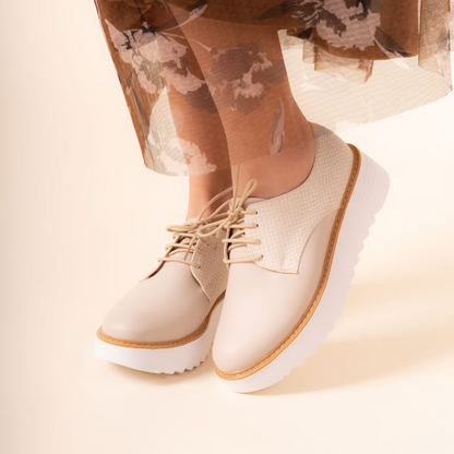 Sapatos de Plataforma Casuais para Mulher com Atacadores e Design Texturado