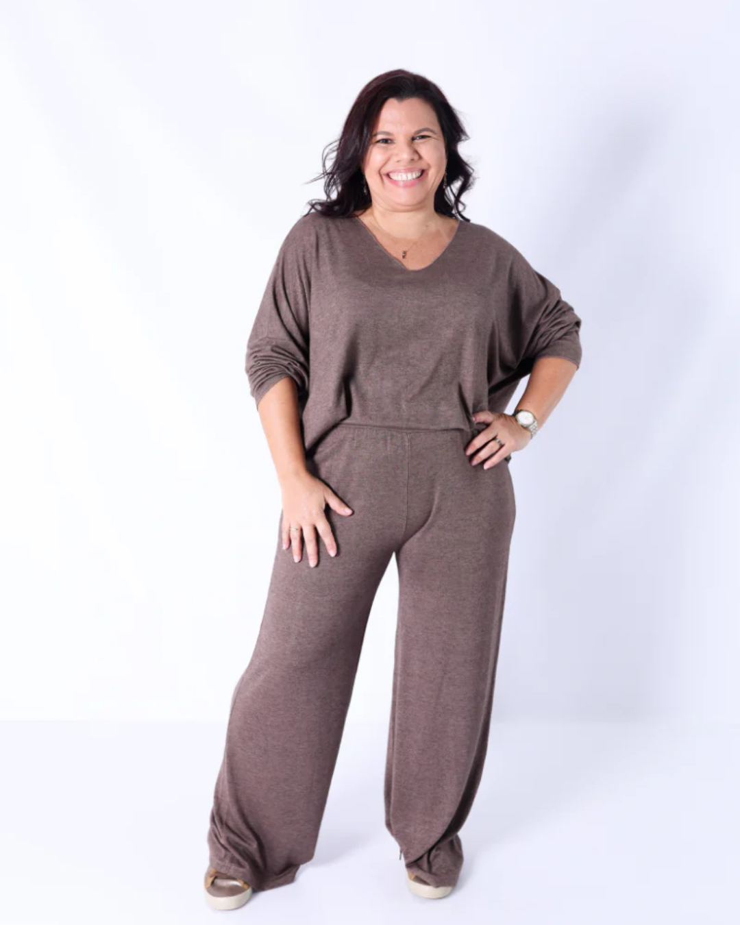 Conjunto de Duas Peças em Tecido de Malha Suave para Mulher