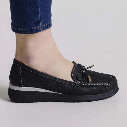 Mocassins de Couro Respiráveis com Cordões para Mulher