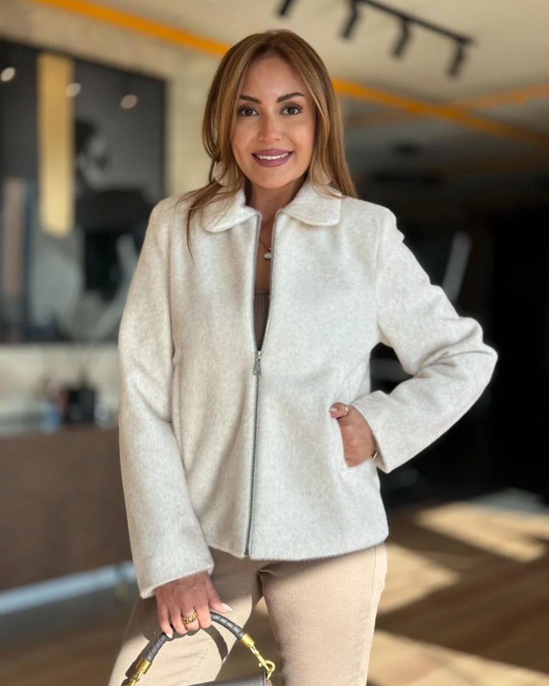 Casaco de veludo brilhante para mulher