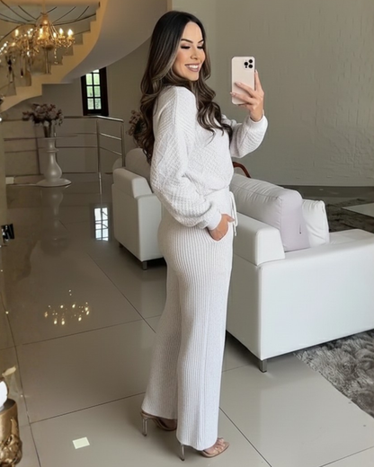 Conjunto de Duas Peças de Textura Suave e Estilo Sofisticado para Mulher