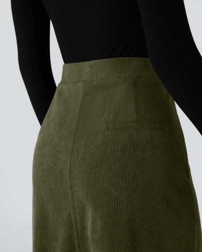 Saia Casual para Mulher com Bolsos e Aba Lateral à Frente