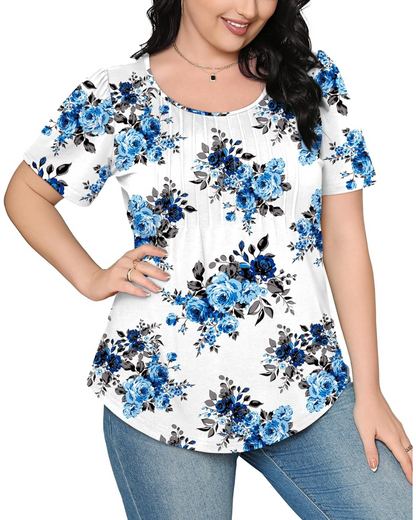 Blusa Branca com Estampado Floral Azul e Pregas Decorativas no Peito