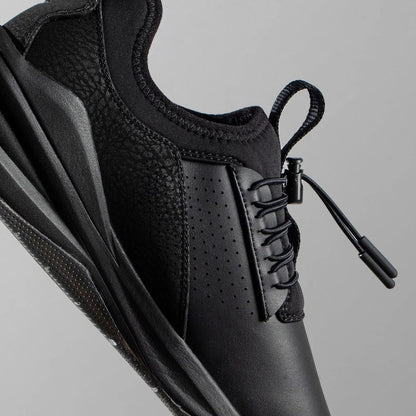 Sapatilhas Impermeáveis em Preto com Design Desportivo e Sola Antiderrapante