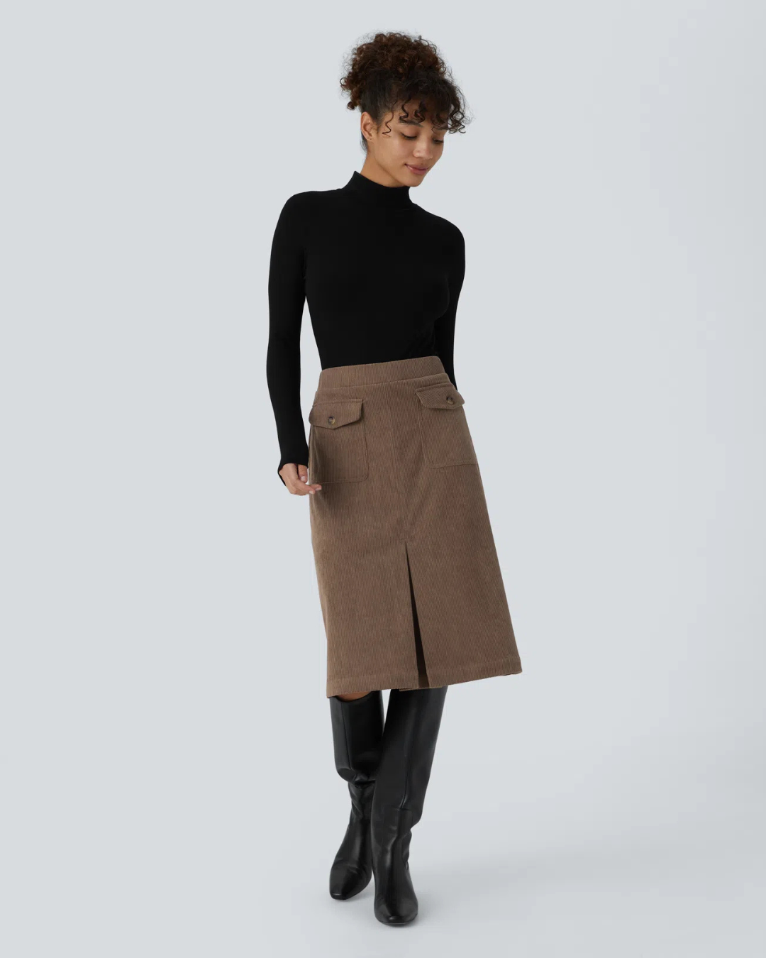 Saia Casual para Mulher com Bolsos e Aba Lateral à Frente