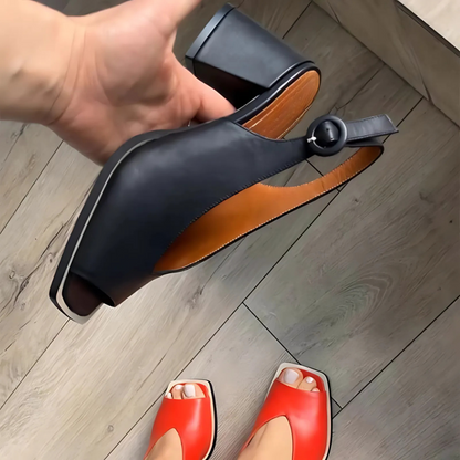 Sandálias elegantes de salto alto