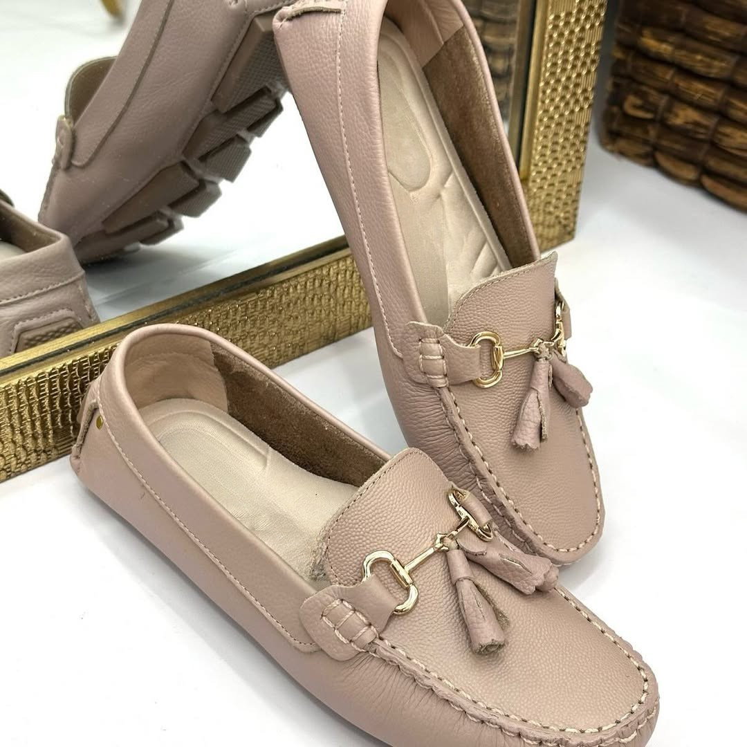 Mocassim de Couro Confortável para Mulher