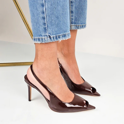 Sapatos de Salto Alto em Couro Envernizado com Biqueira Aberta