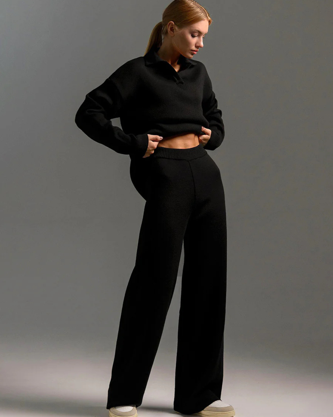 Conjunto de 2 Peças para Mulher, Hoodie com Gola tipo Polo e Calças de Perna Larga