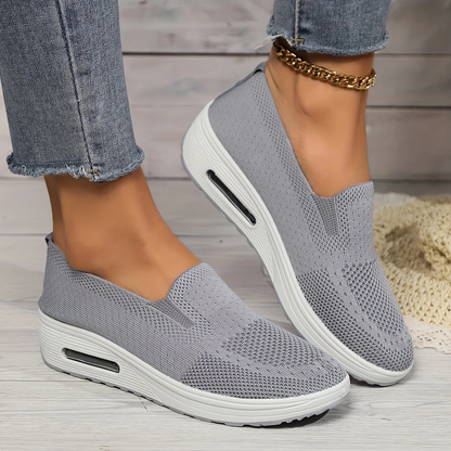 Sapatos ortopédicos para mulher sem atacadores com sola macia