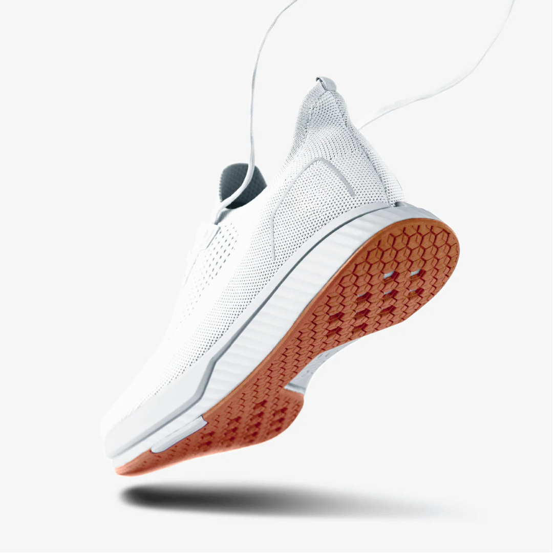 Sapatilhas Brancas com Sola Antiderrapante para Maximizar o Desempenho Unissexo