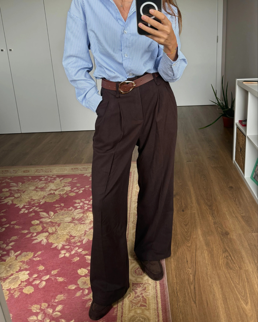 Calças de alfaiataria com perna larga e cintura alta para mulher