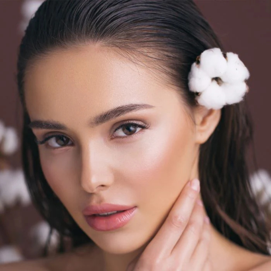 Base de Maquilhagem em Almofada de Cobertura Total com Infusão de Sérum (OFERTA 2X1)