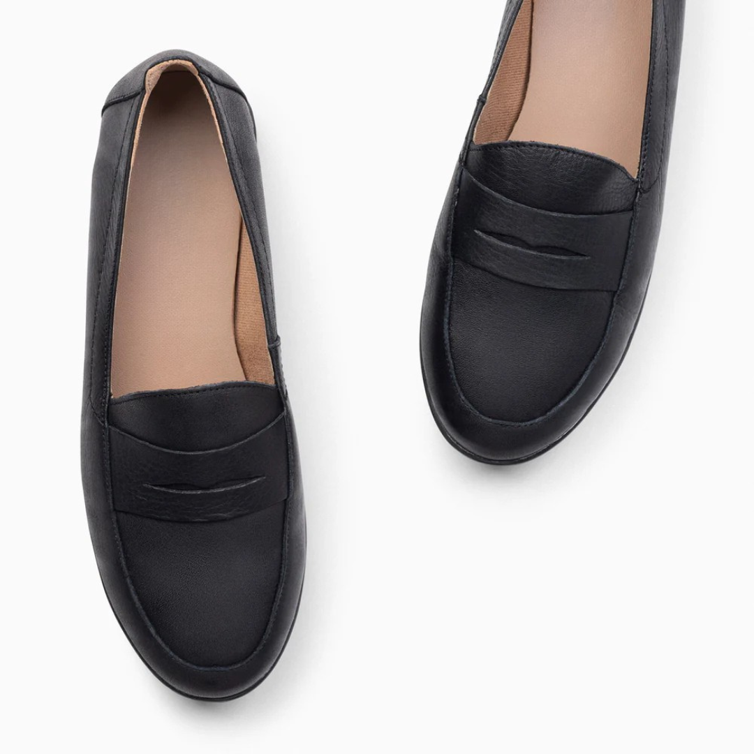 Sapatos de mocassim com sola plana