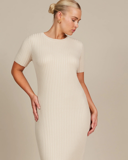 Vestido Comprido com Mangas Curtas e Tecido Canelado de Malha para Mulher