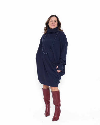 Vestido largo de gola alta com corte descontraído para mulher