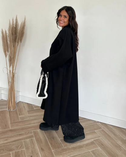 Casaco Comprido com Bolsos à Frente e Estilo Elegante