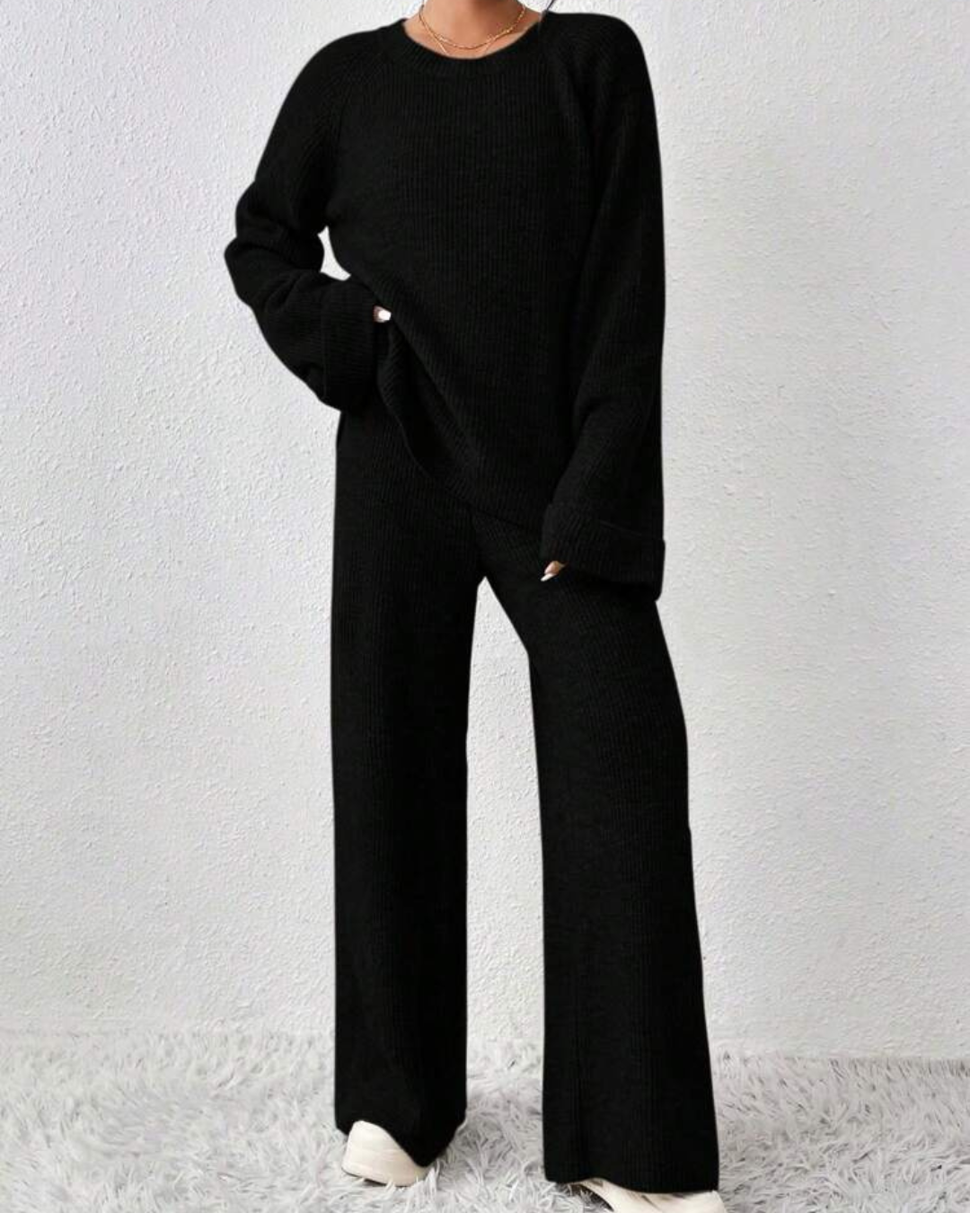 Conjunto de Camisola com Gola Redonda e Calças Confortáveis de Cintura Elástica para Mulher