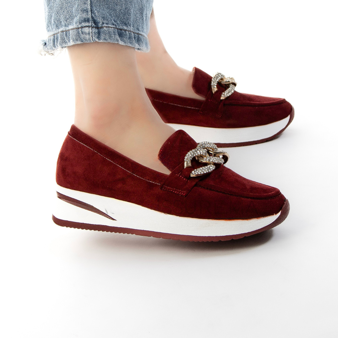 Mocassins com Pormenores de Fivela Dourada para Mulher