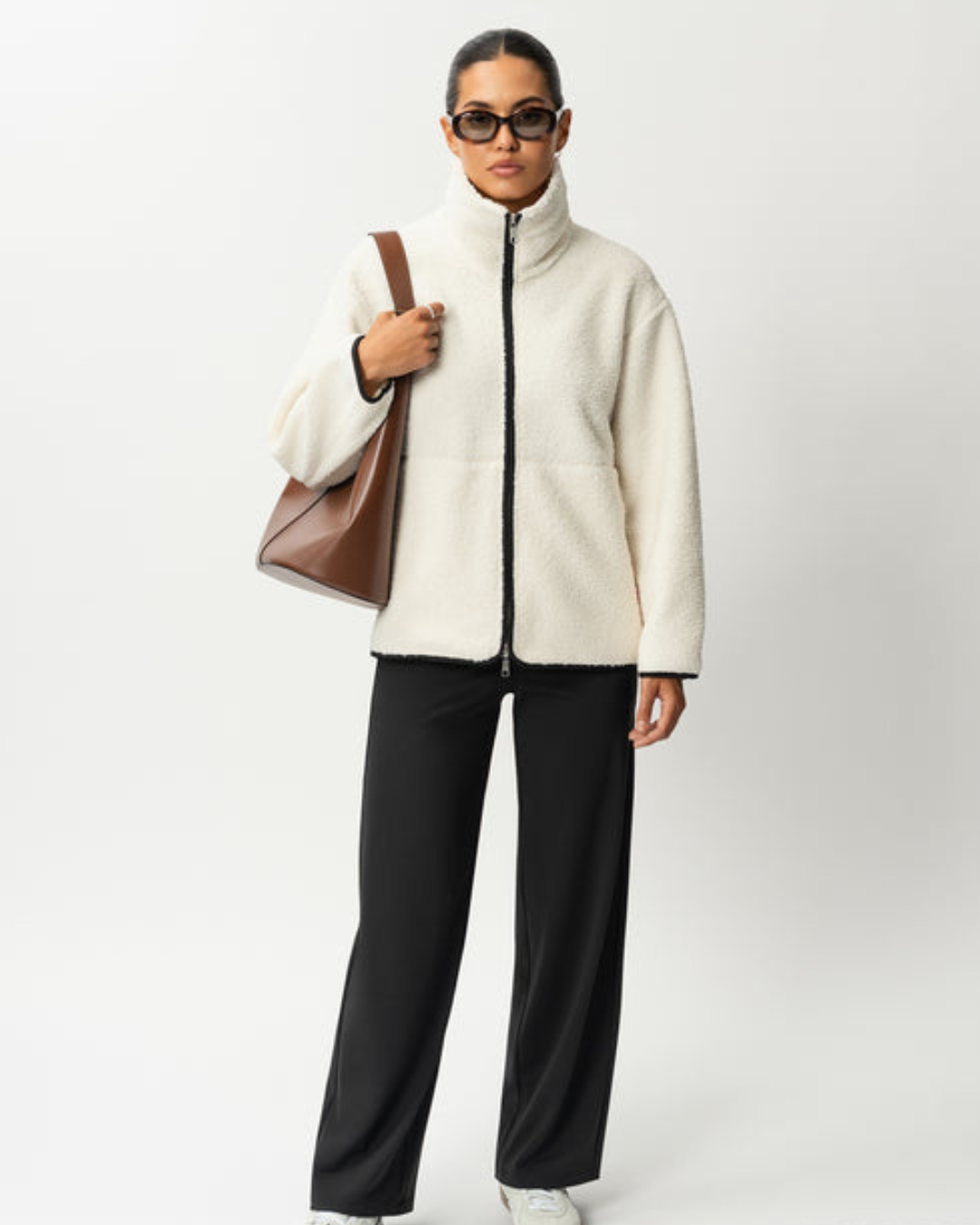 Casaco de Lã com Fecho de Correr à Frente e Gola Alta