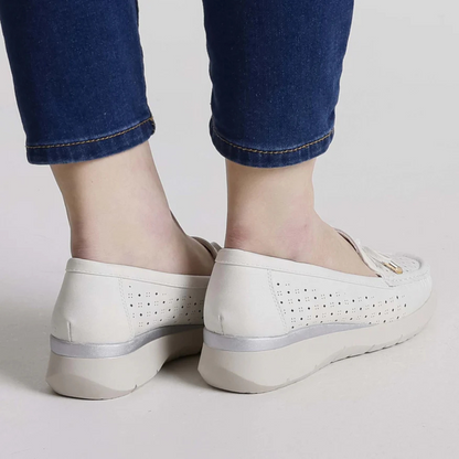 Mocassins de Couro Respiráveis com Cordões para Mulher