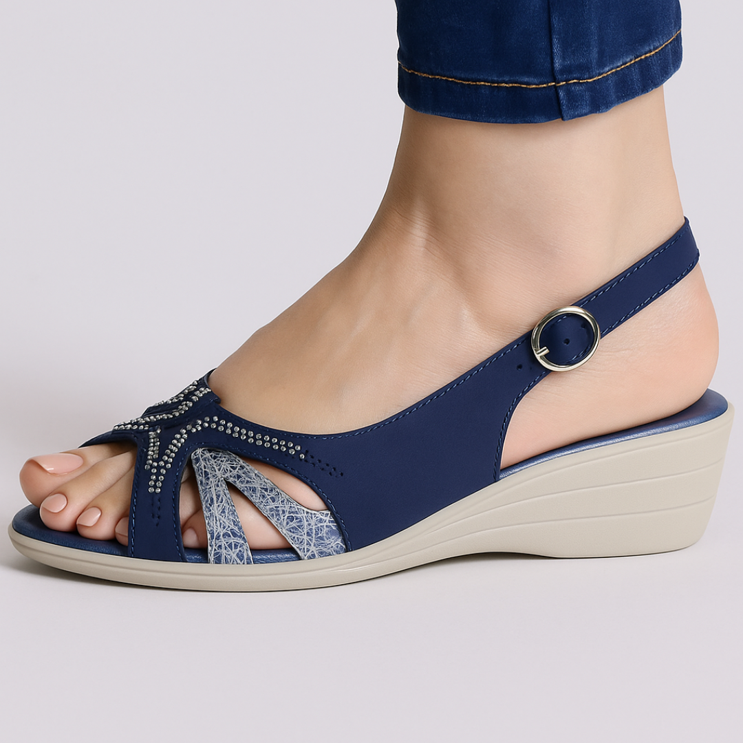 Sandálias de Cunha com Pormenores Brilhantes e Fecho de Fivela nas Costas