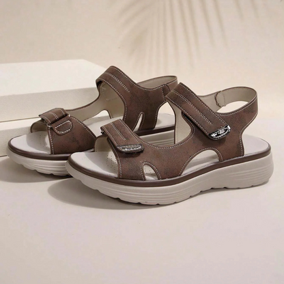 Sandálias desportivas ergonómicas com ajuste elástico para mulher.