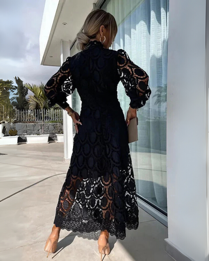 Vestido longo de renda com mangas estilo farol