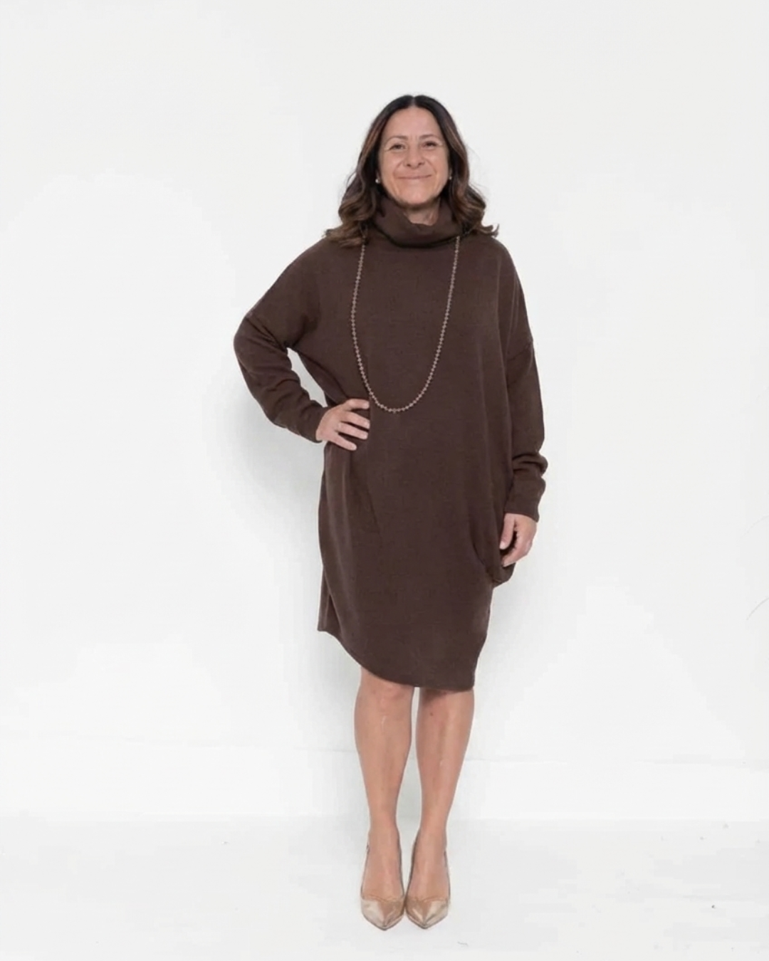 Vestido largo de gola alta com corte descontraído para mulher