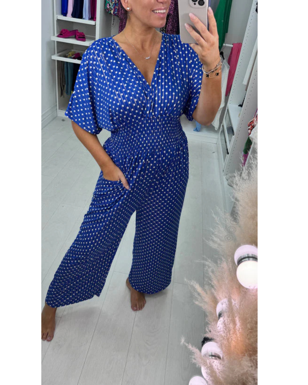 Macacão de Linho Leve com Estampado de Bolas e Design Confortável