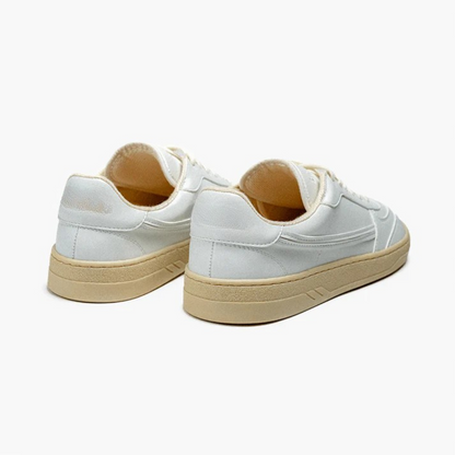 Ténis Clássicos para Homem com Design Minimalista e Sola Bege