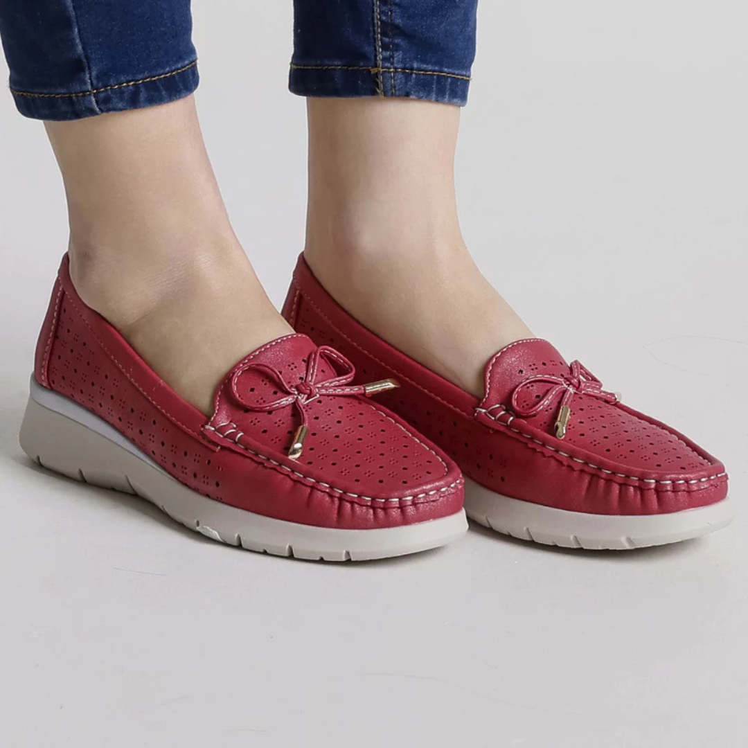 Mocassins de Couro Respiráveis com Cordões para Mulher